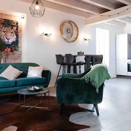 Appartamento Luxury Near Frankfurt 8 Person 24 7 Check